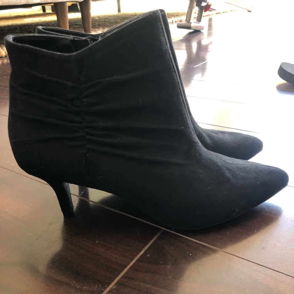 Brand new with tags Kelly & Katie booties